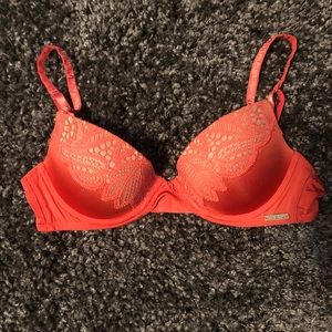✨Calvin Klein 36a bra